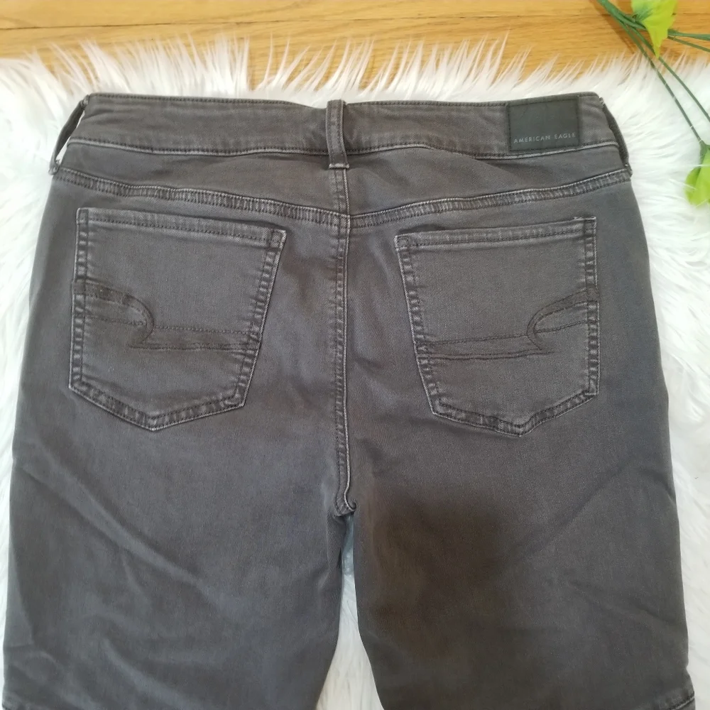 AMERICAN EAGLE Super Stretch Jegging Jeans Dark Gray Color, Size 10 Short. - Picture 6 of 13